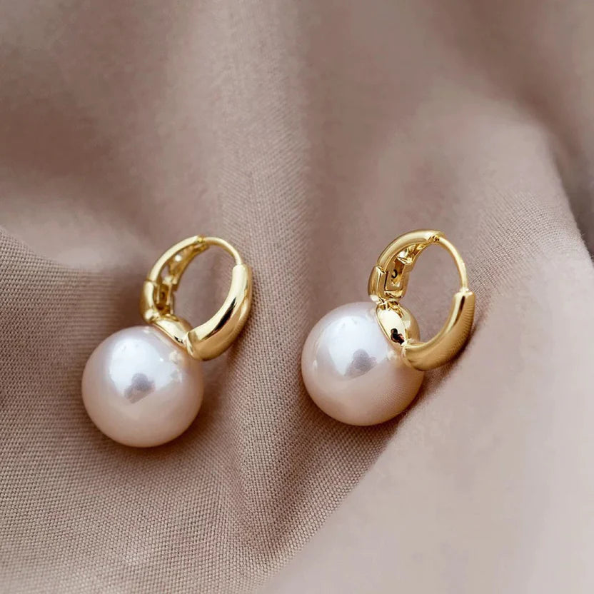 Lumiere Pearl Huggies