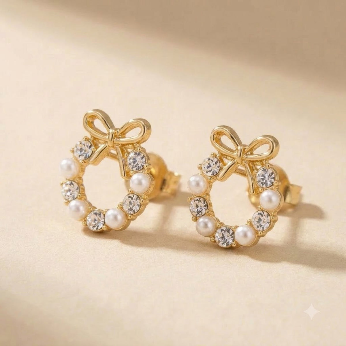 Bow & Bloom Pearl Halo Studs