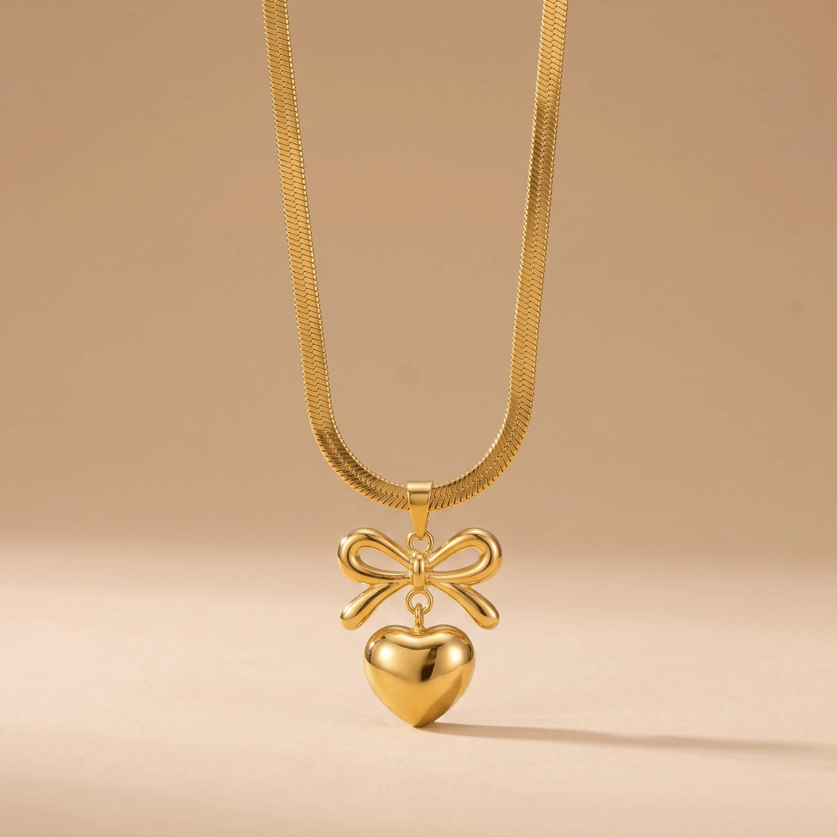 The Golden Garden Set + 2 Earrings FREE