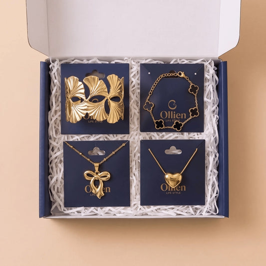 The Golden Love Set + 2 Earrings FREE