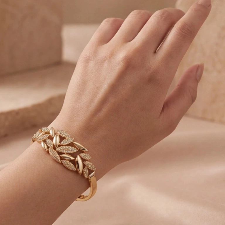 Gilded Laurel Leaf Braclet