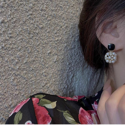 Midnight Pearl Cluster Drops