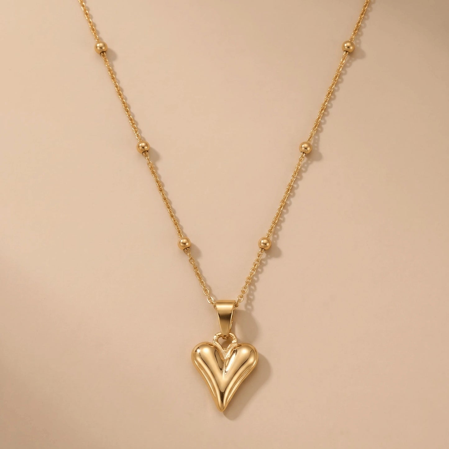 The Lucky Charm Set + 2 Earrings FREE