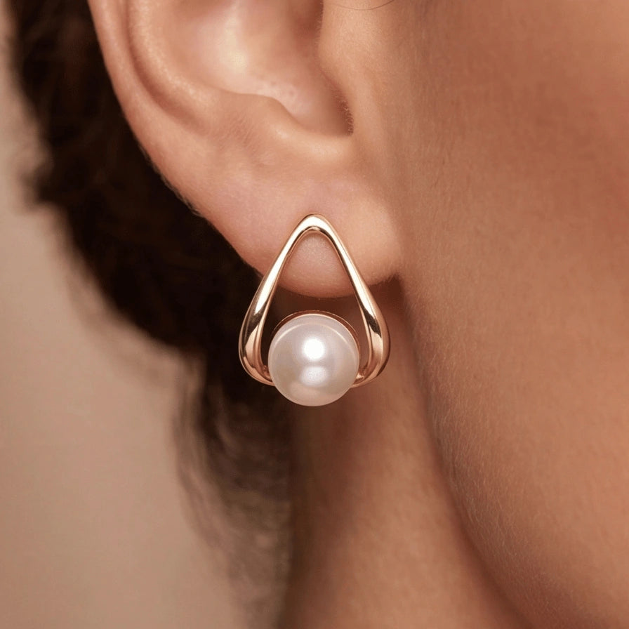 Aurelia Pearl Droplet Studs