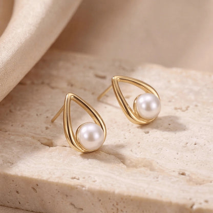 Aurelia Pearl Droplet Studs