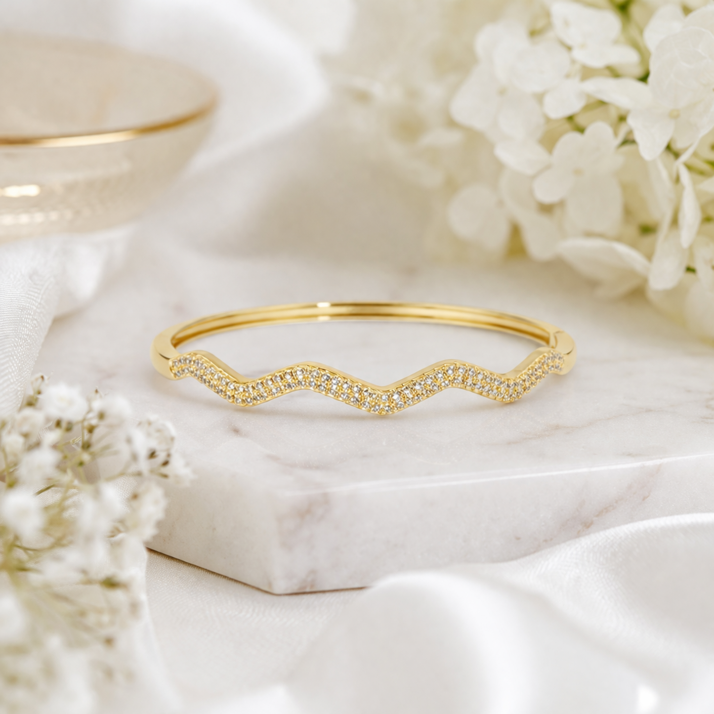 Waveform Crystal Bangle