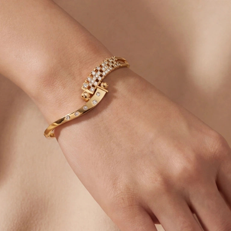 Gilded Wave Zirconia Kada