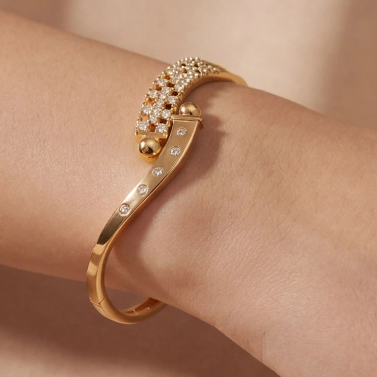 Gilded Wave Zirconia Kada