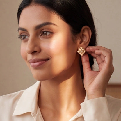 Golden Pearl Lattice Studs