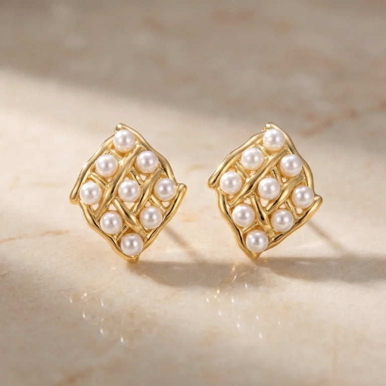 Golden Pearl Lattice Studs