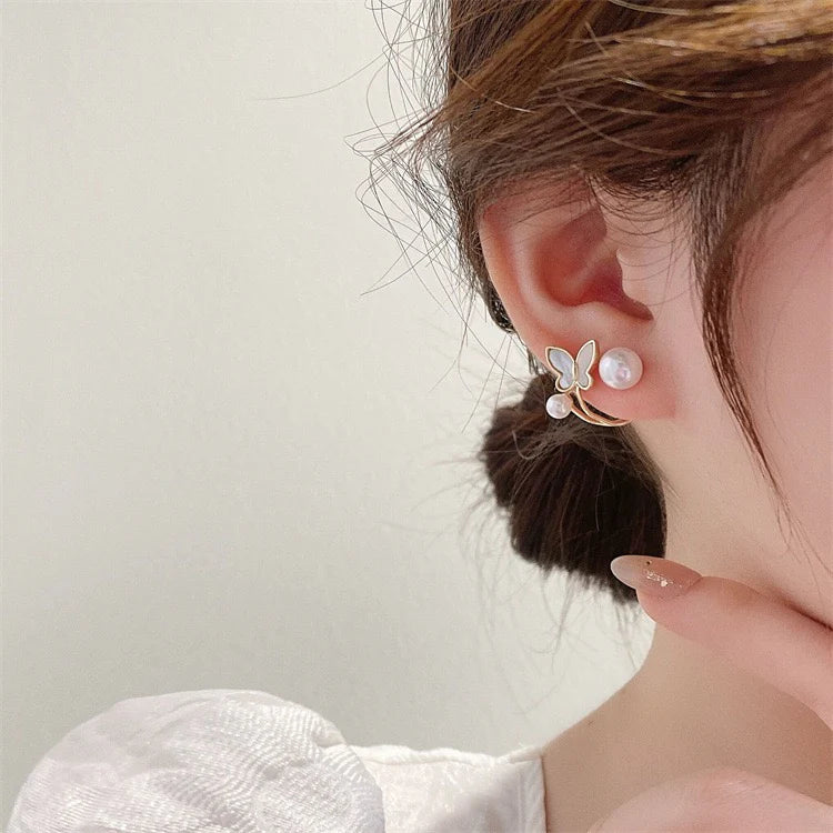 Mariposa Pearl Arc Earrings