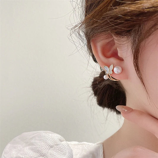 Mariposa Pearl Arc Earrings