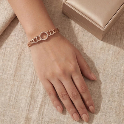 Interlocking Circle Rose Gold Bangle