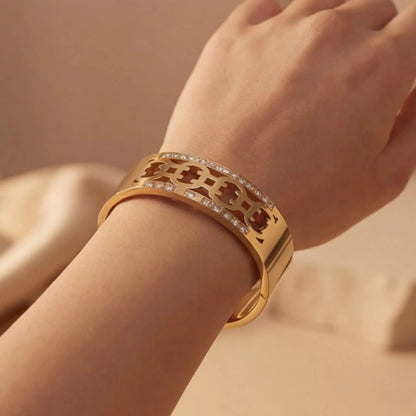 Lumière Anti-Tarnish Filigree Cuff