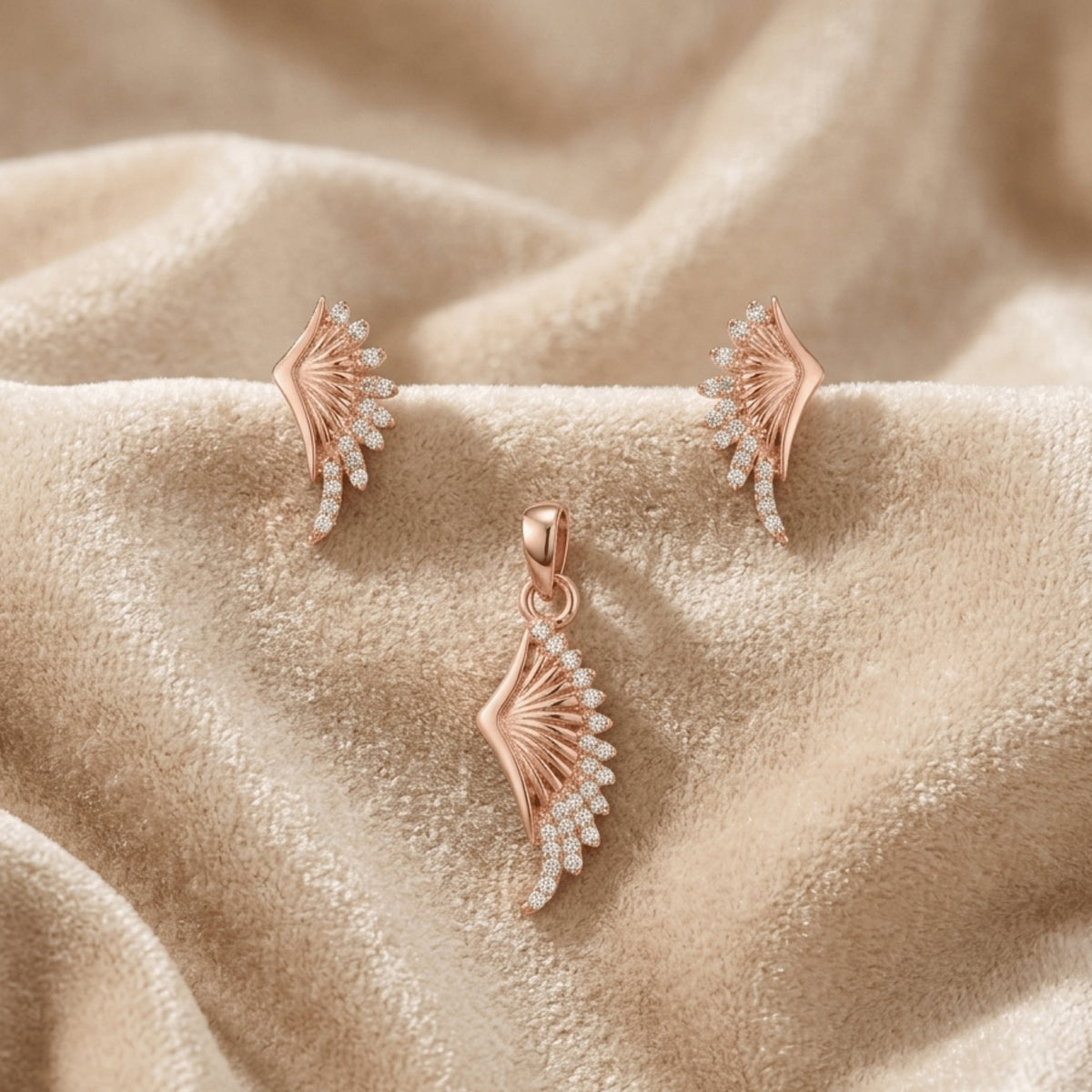 The Golden Feather Set