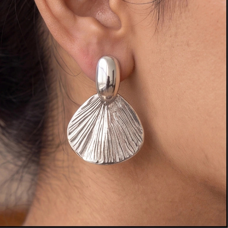 Silver Shell Fan Drops