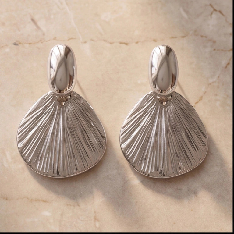 Silver Shell Fan Drops