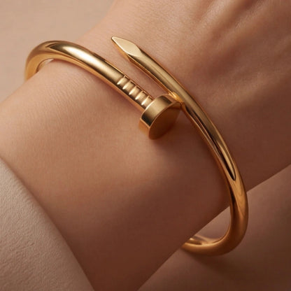 Sleek Nail Closure Bangle